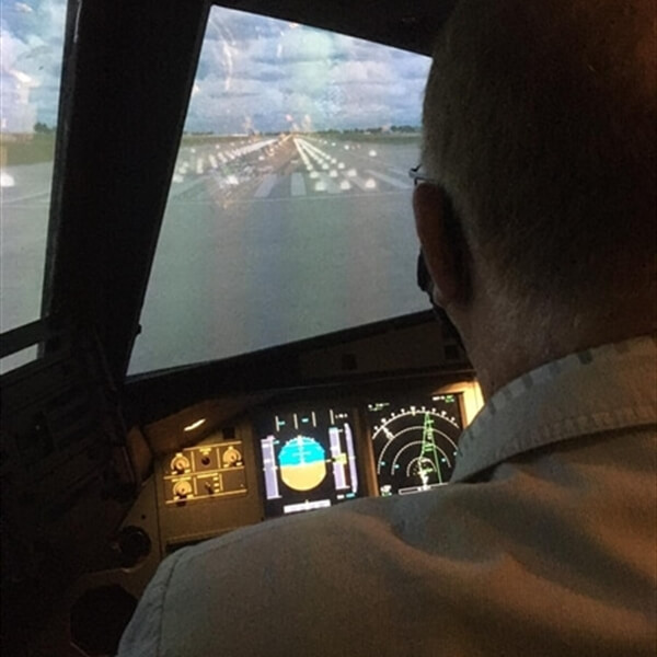 Customer Photo of 737 Simulator Ellesmere Port